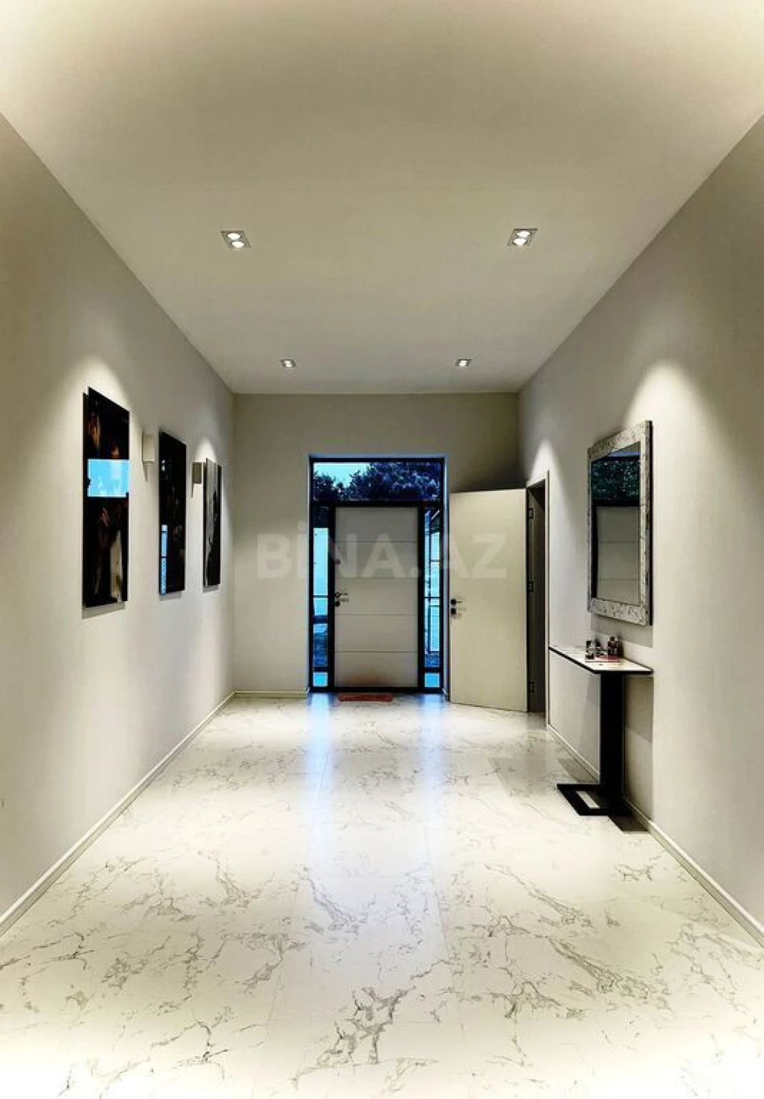 Satılır 6 otaqlı həyət evi 620 m²