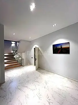 Satılır 6 otaqlı həyət evi 620 m²