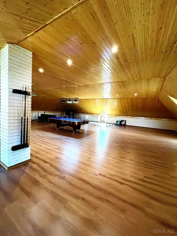 Satılır 6 otaqlı həyət evi 620 m²