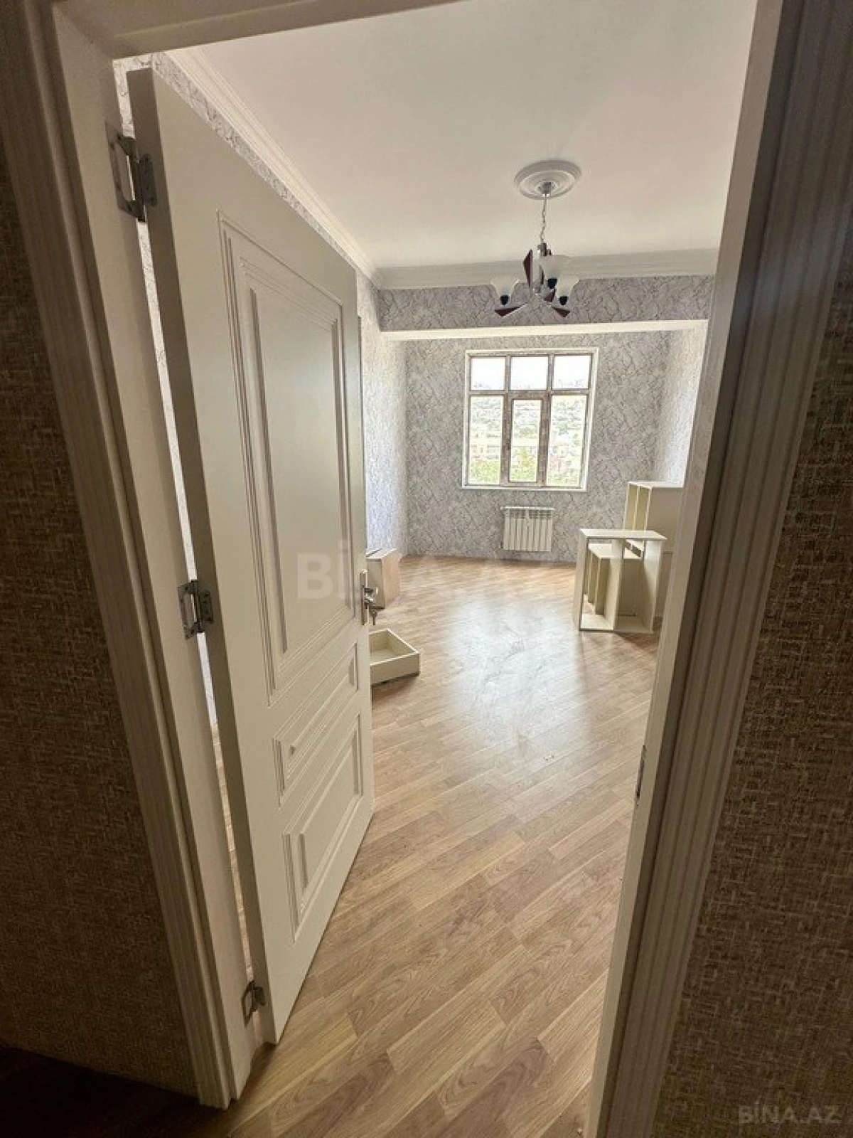 Satılır 3 otaqlı mənzil 115 m²