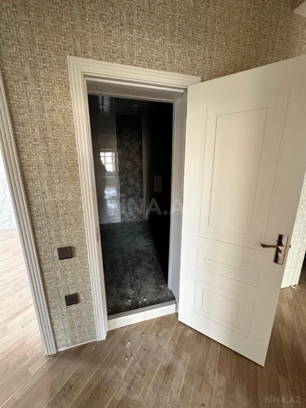 Satılır 3 otaqlı mənzil 115 m²
