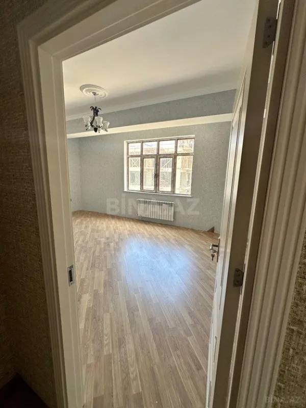 Satılır 3 otaqlı mənzil 115 m²