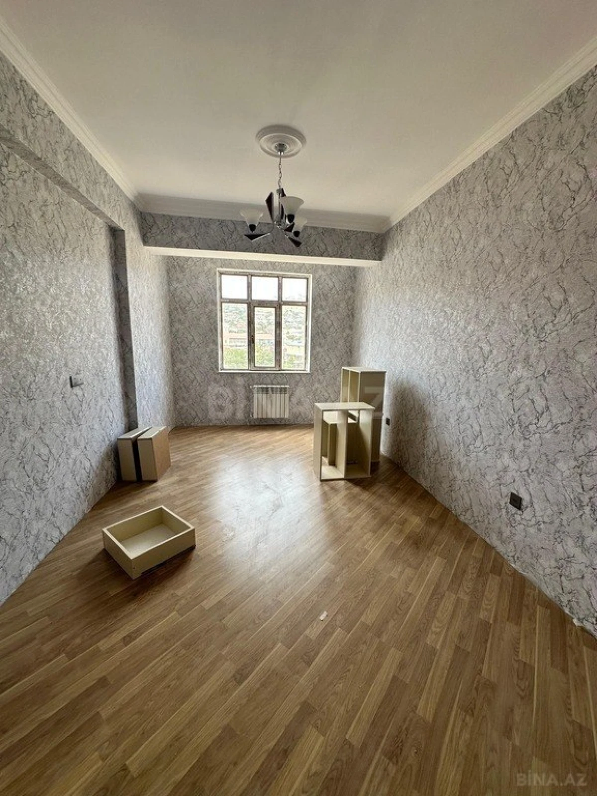 Satılır 3 otaqlı mənzil 115 m²