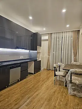 Kirayə verilir 2 otaqlı mənzil 100 m²