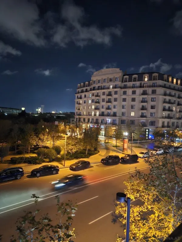 Kirayə verilir 2 otaqlı mənzil 100 m²