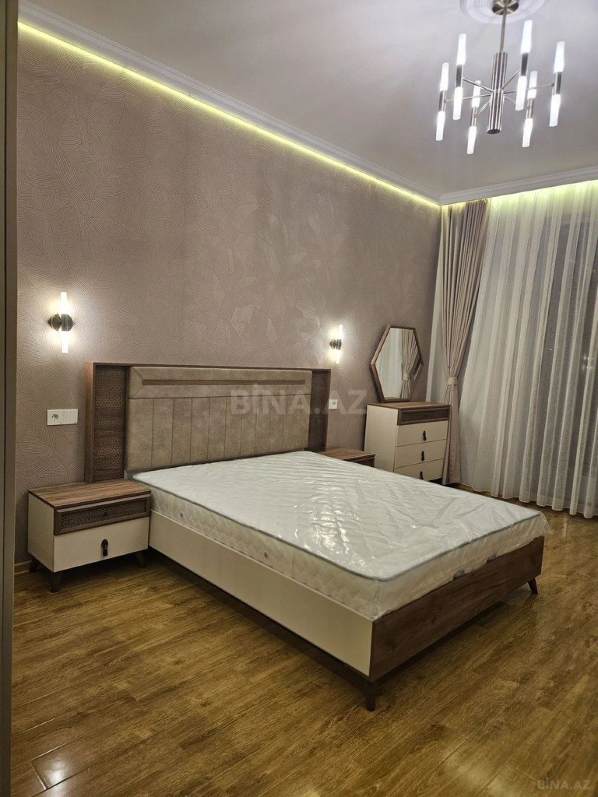 Kirayə verilir 2 otaqlı mənzil 100 m²