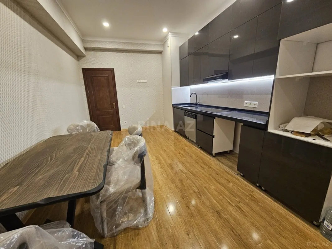 Kirayə verilir 2 otaqlı mənzil 100 m²