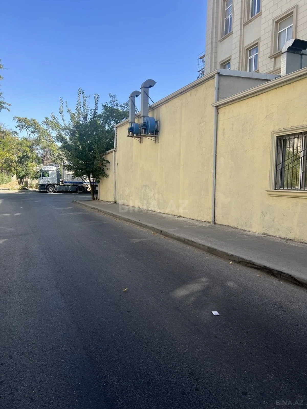 Satılır obyekt 146 m²