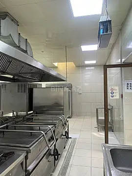 Satılır obyekt 146 m²