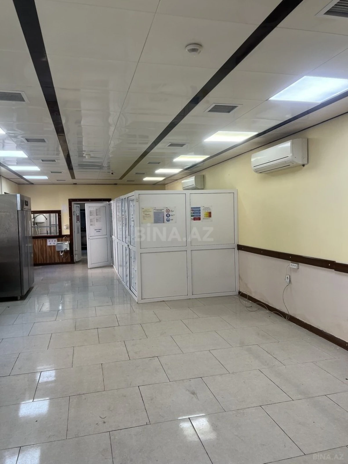 Satılır obyekt 146 m²