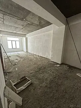 Satılır 3 otaqlı mənzil 110 m²