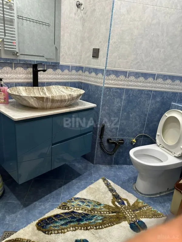 Kirayə verilir 3 otaqlı mənzil 162 m²