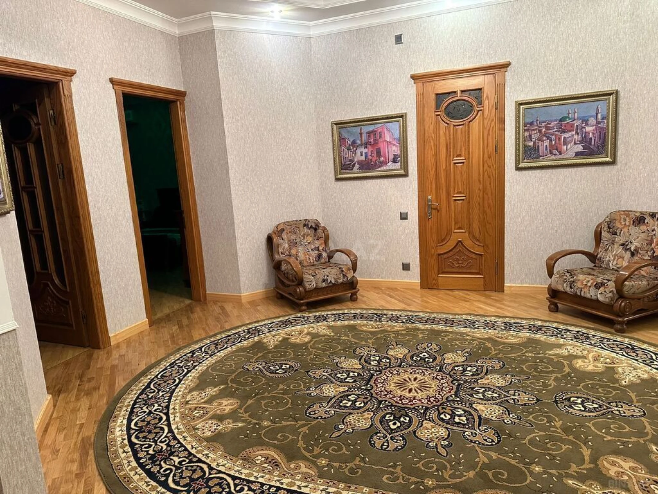 Kirayə verilir 3 otaqlı mənzil 162 m²
