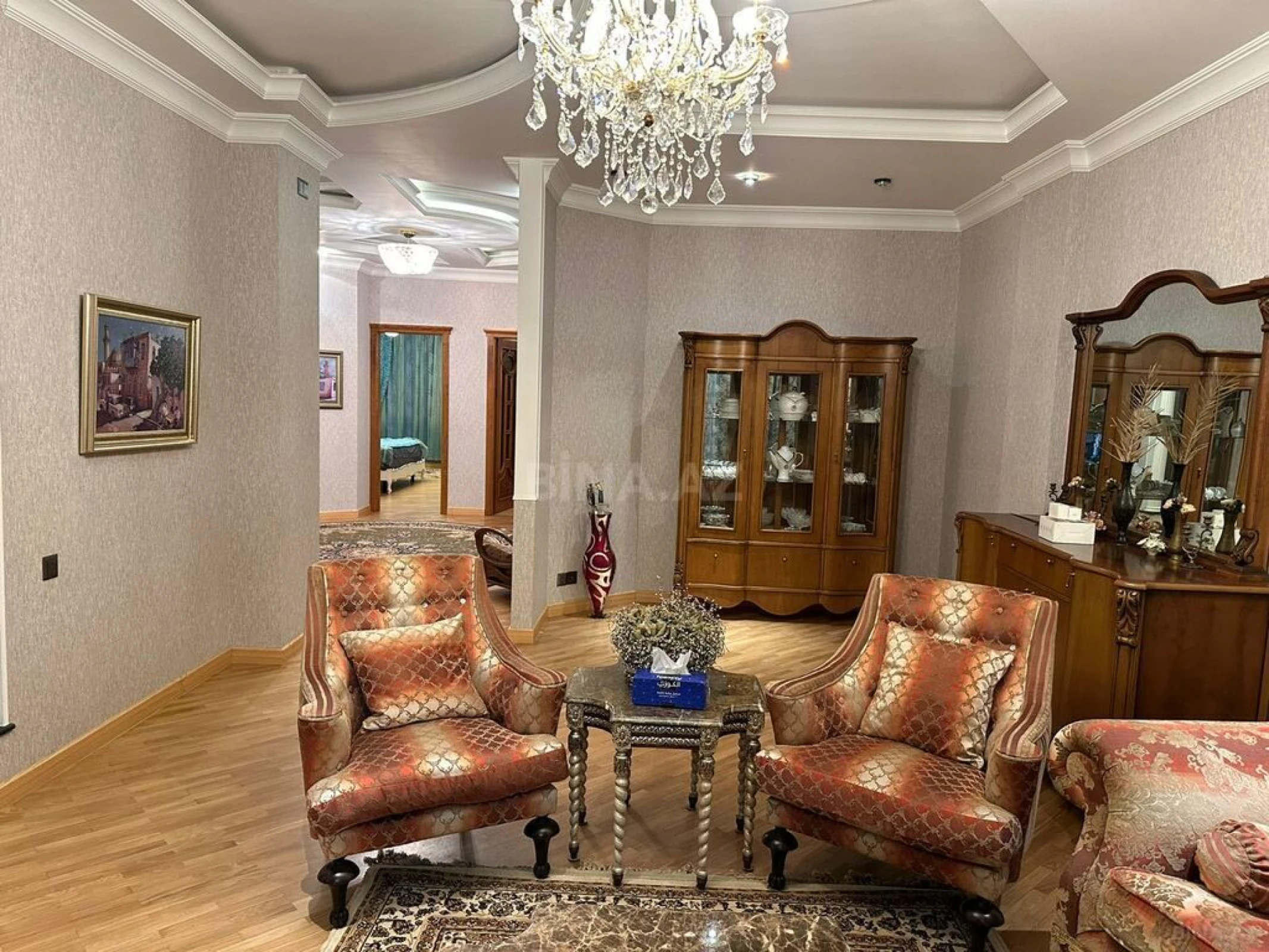 Kirayə verilir 3 otaqlı mənzil 162 m²