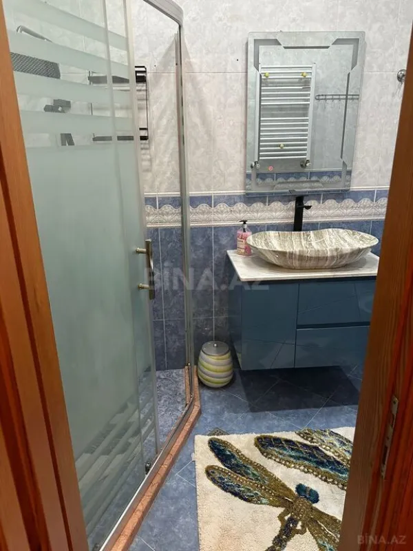 Kirayə verilir 3 otaqlı mənzil 162 m²