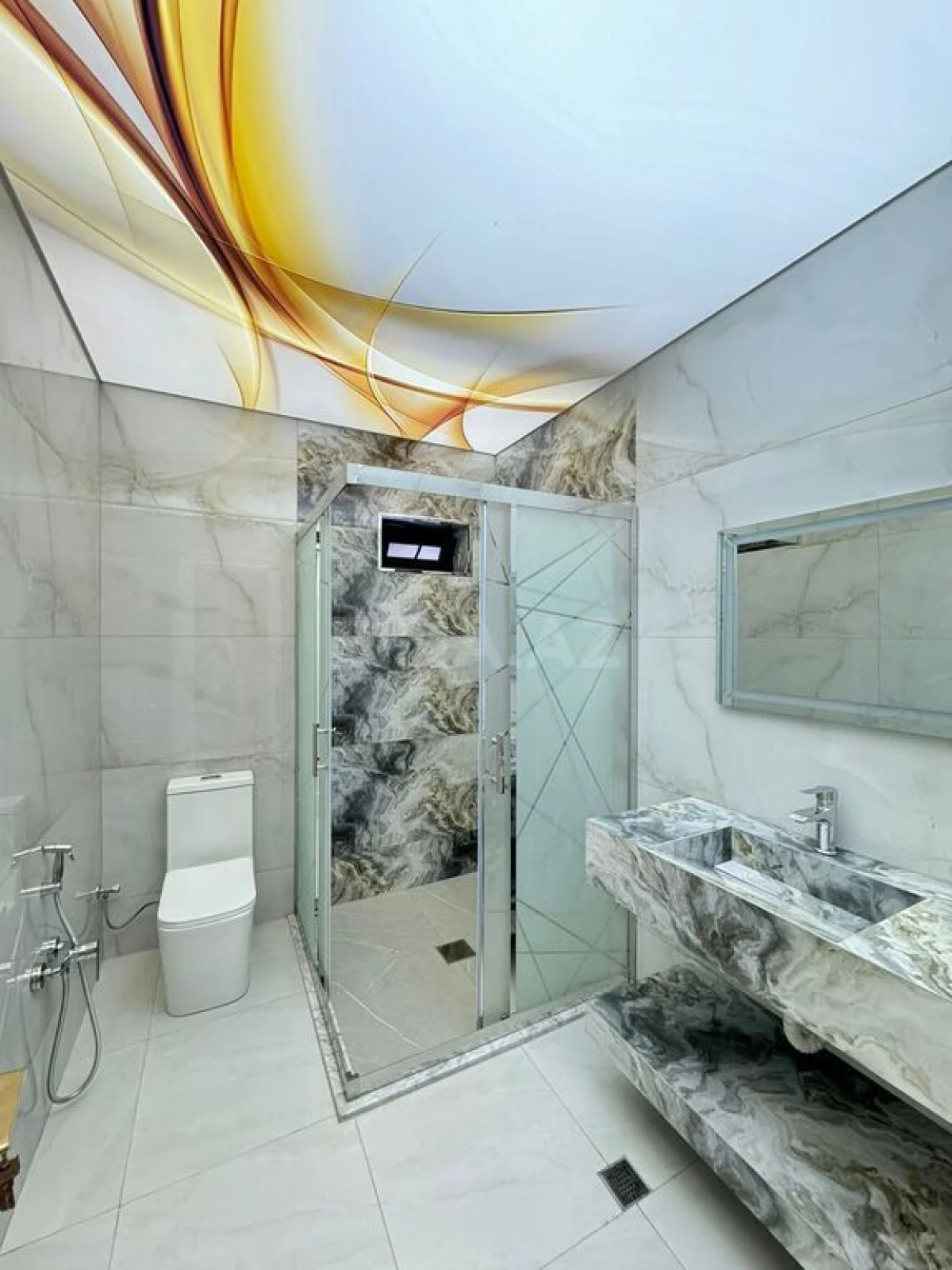 Satılır 6 otaqlı həyət evi 400 m²