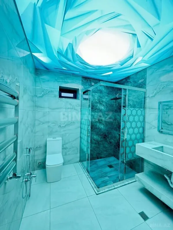 Satılır 6 otaqlı həyət evi 400 m²
