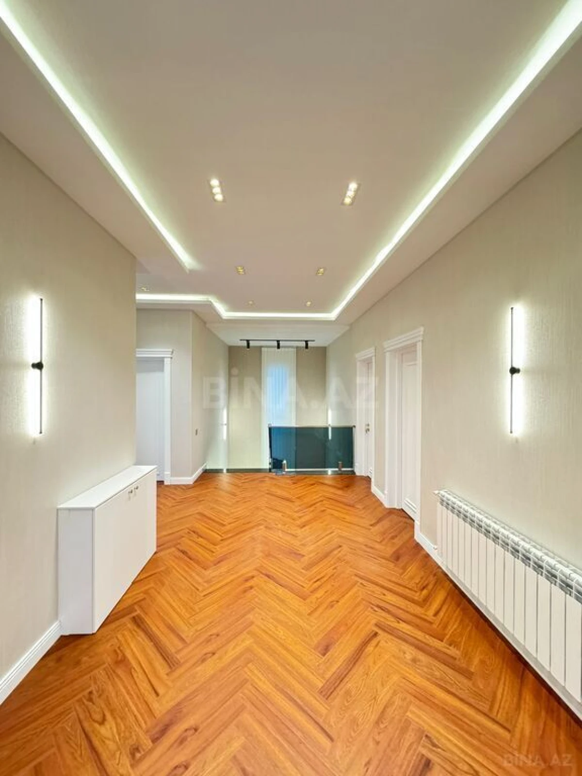 Satılır 6 otaqlı həyət evi 400 m²