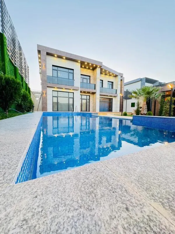 Satılır 6 otaqlı həyət evi 400 m²