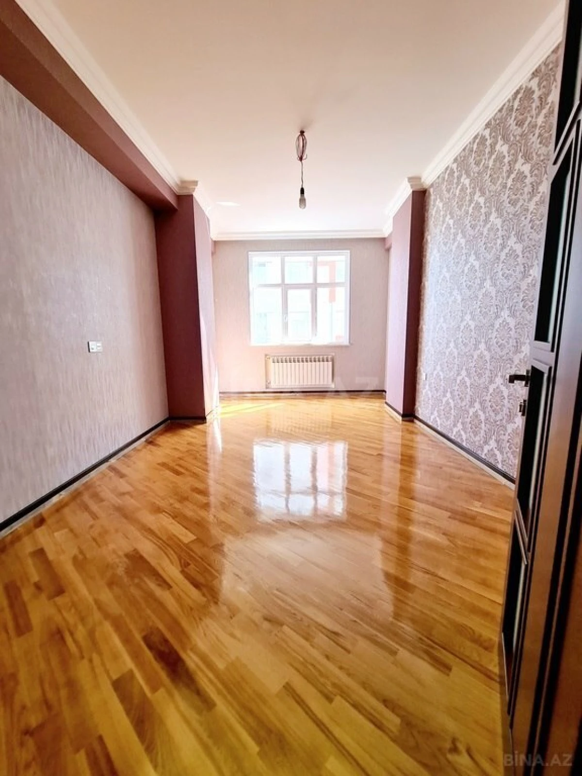 Satılır 2 otaqlı mənzil 130 m²