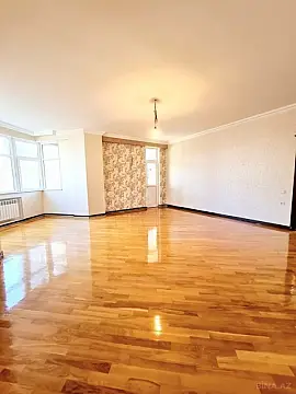 Satılır 2 otaqlı mənzil 130 m²