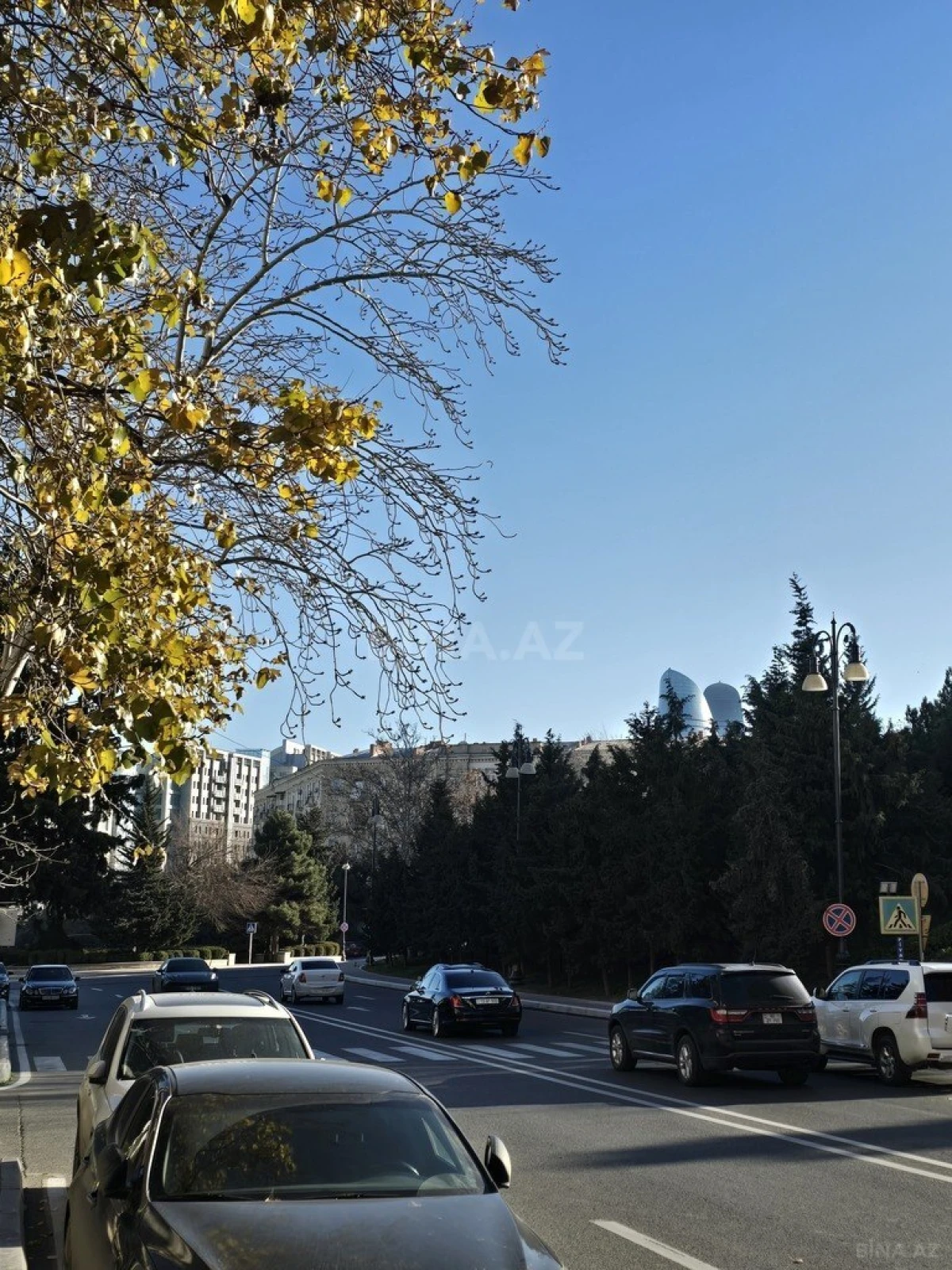 Satılır obyekt 683 m²