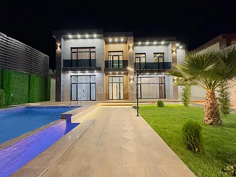 Satılır 6 otaqlı həyət evi 300 m²