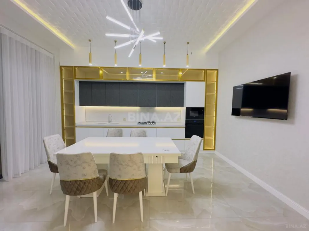 Satılır 6 otaqlı həyət evi 300 m²