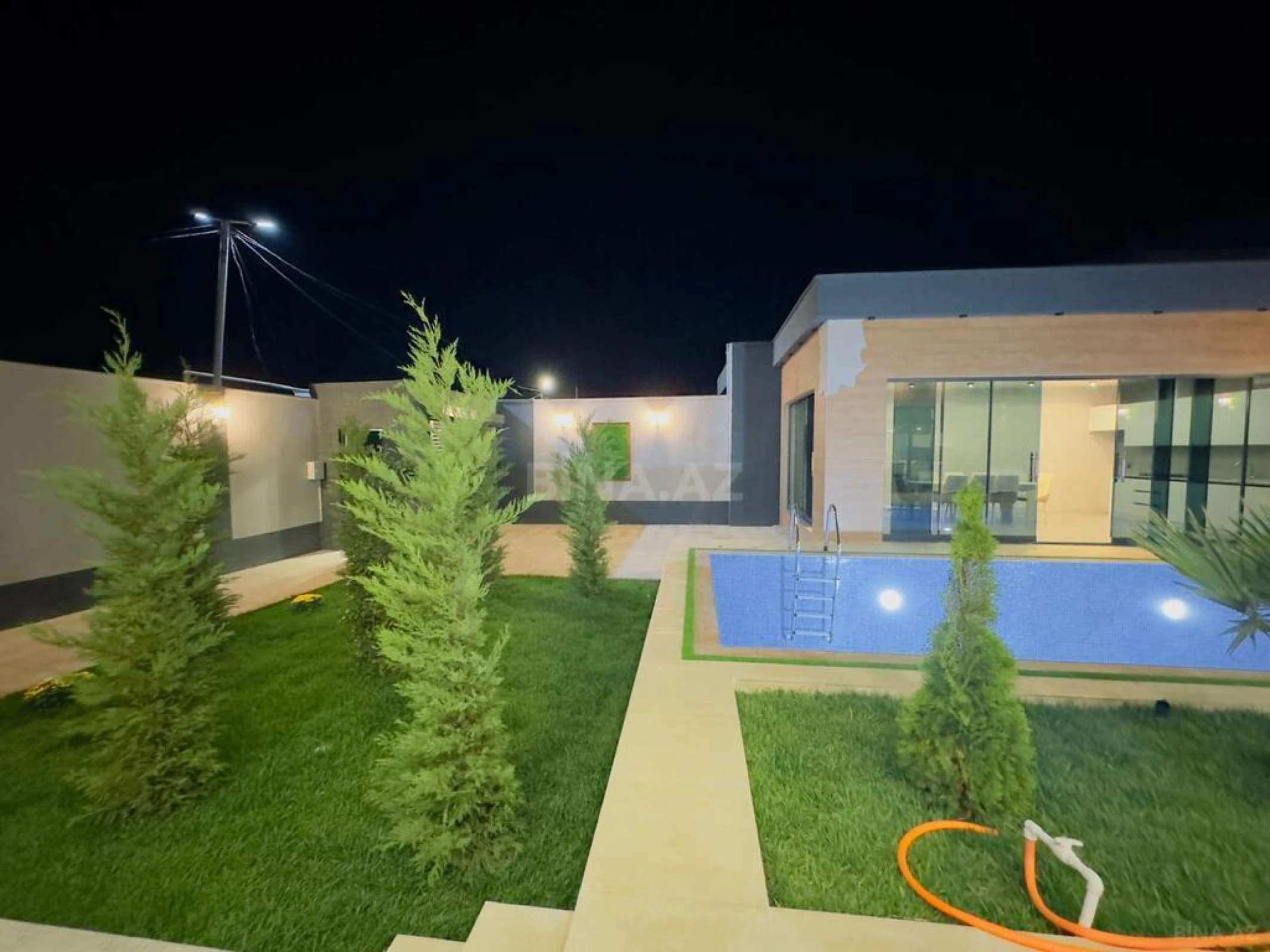 Satılır 4 otaqlı həyət evi 170 m²
