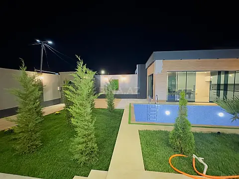 Satılır 4 otaqlı həyət evi 170 m²