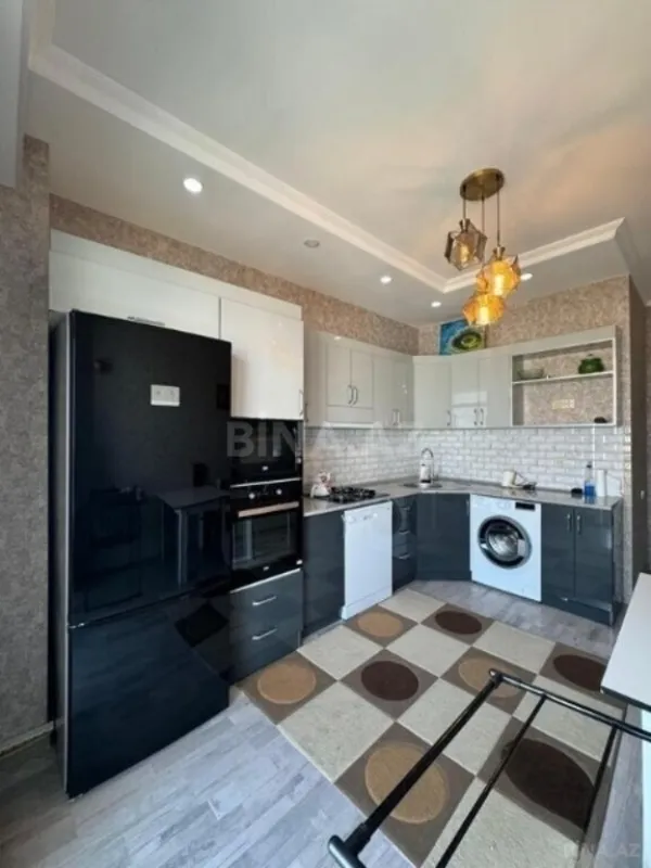 Satılır 3 otaqlı mənzil 110 m²