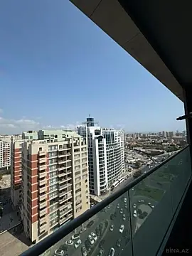 Satılır 3 otaqlı mənzil 110 m²