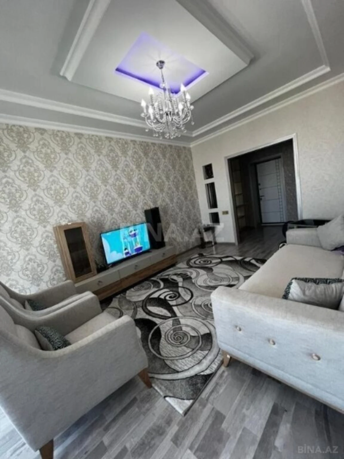 Satılır 3 otaqlı mənzil 110 m²