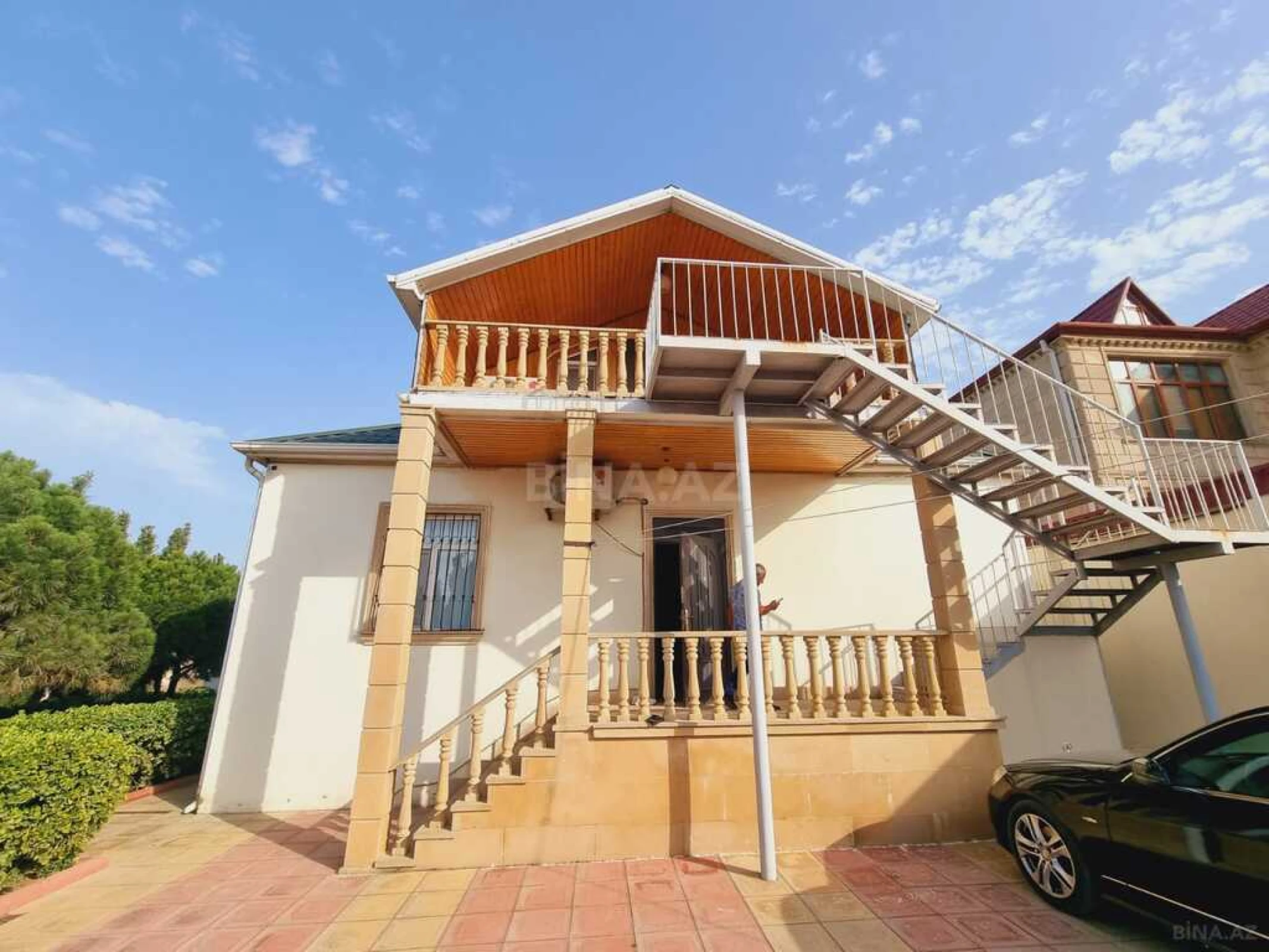 Satılır 4 otaqlı həyət evi 200 m²