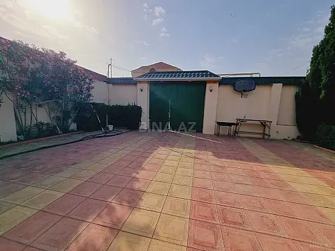 Satılır 4 otaqlı həyət evi 200 m²