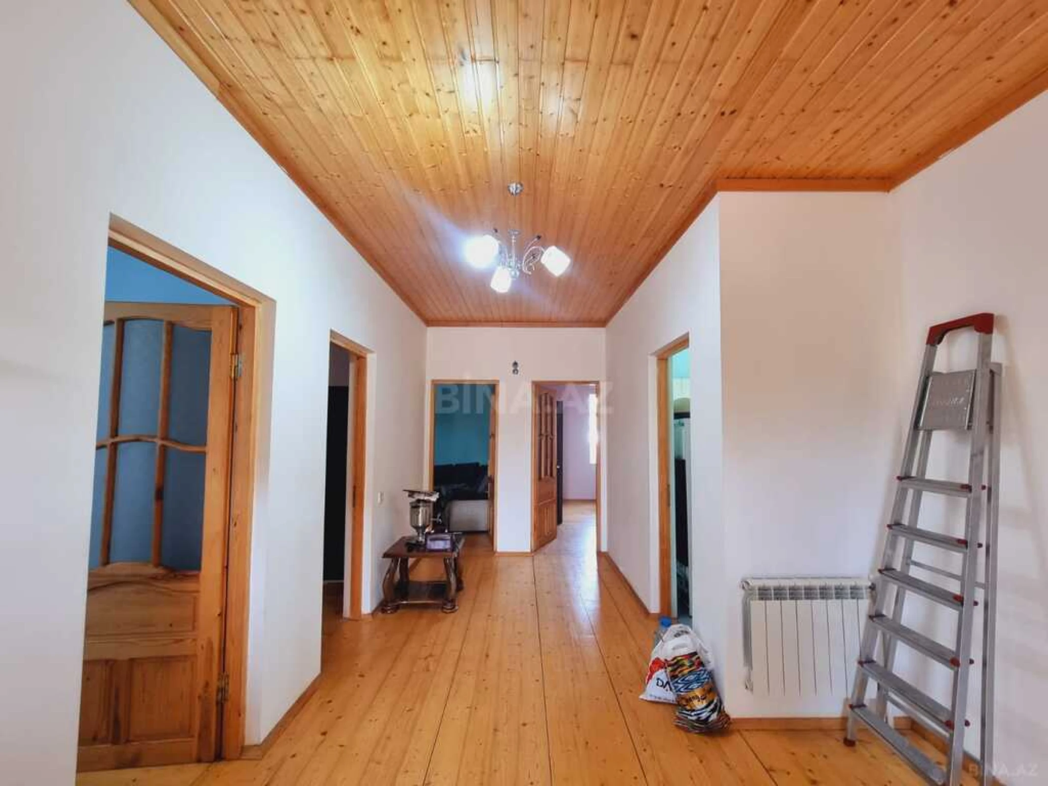 Satılır 4 otaqlı həyət evi 200 m²