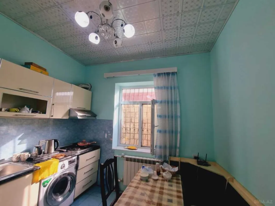 Satılır 4 otaqlı həyət evi 200 m²