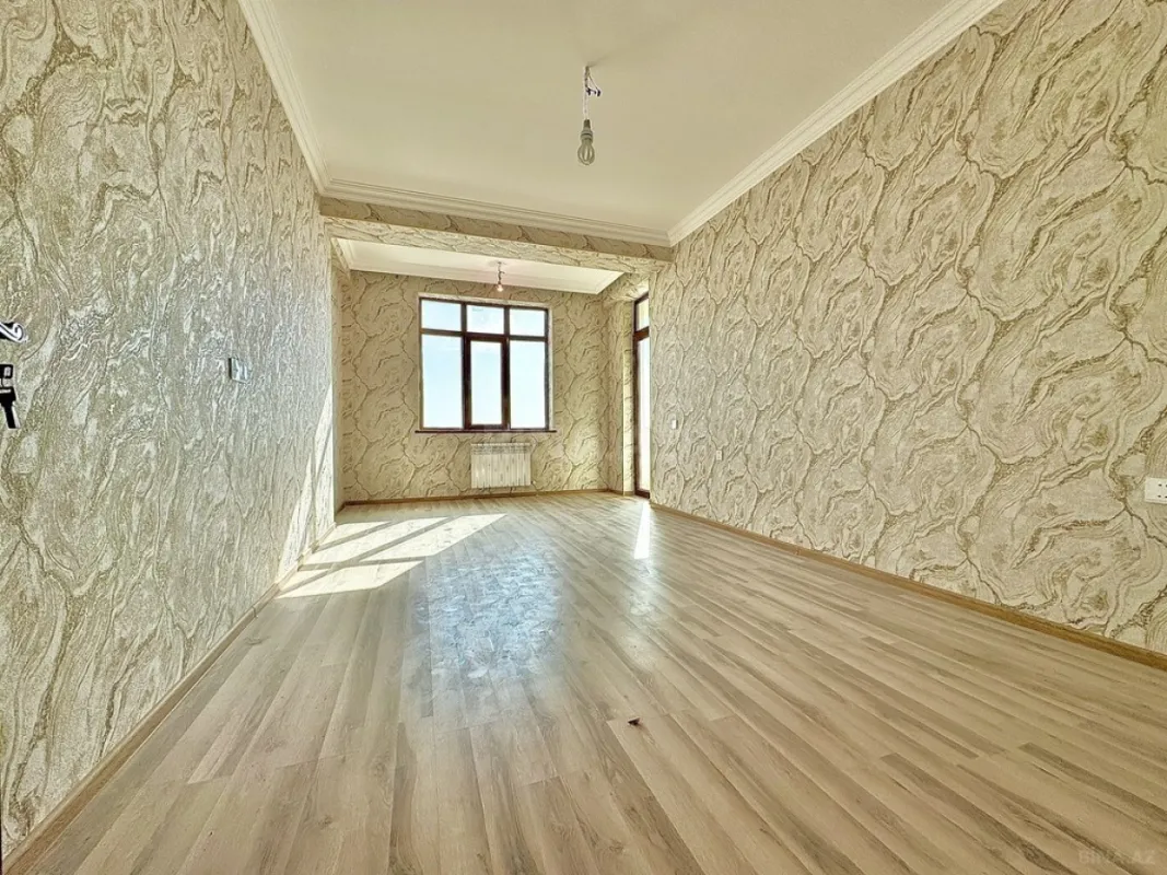 Satılır 3 otaqlı mənzil 125 m²