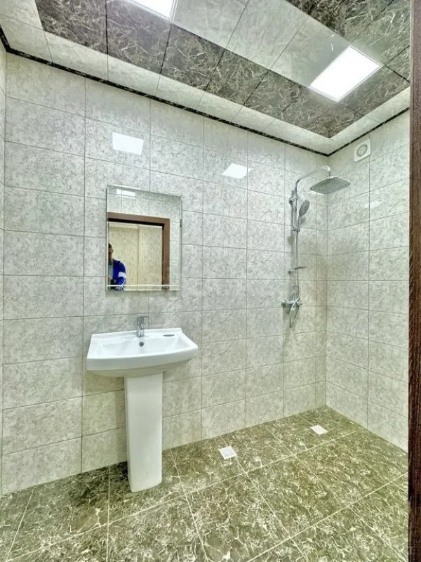 Satılır 3 otaqlı mənzil 125 m²