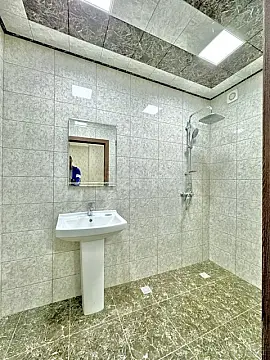 Satılır 3 otaqlı mənzil 125 m²