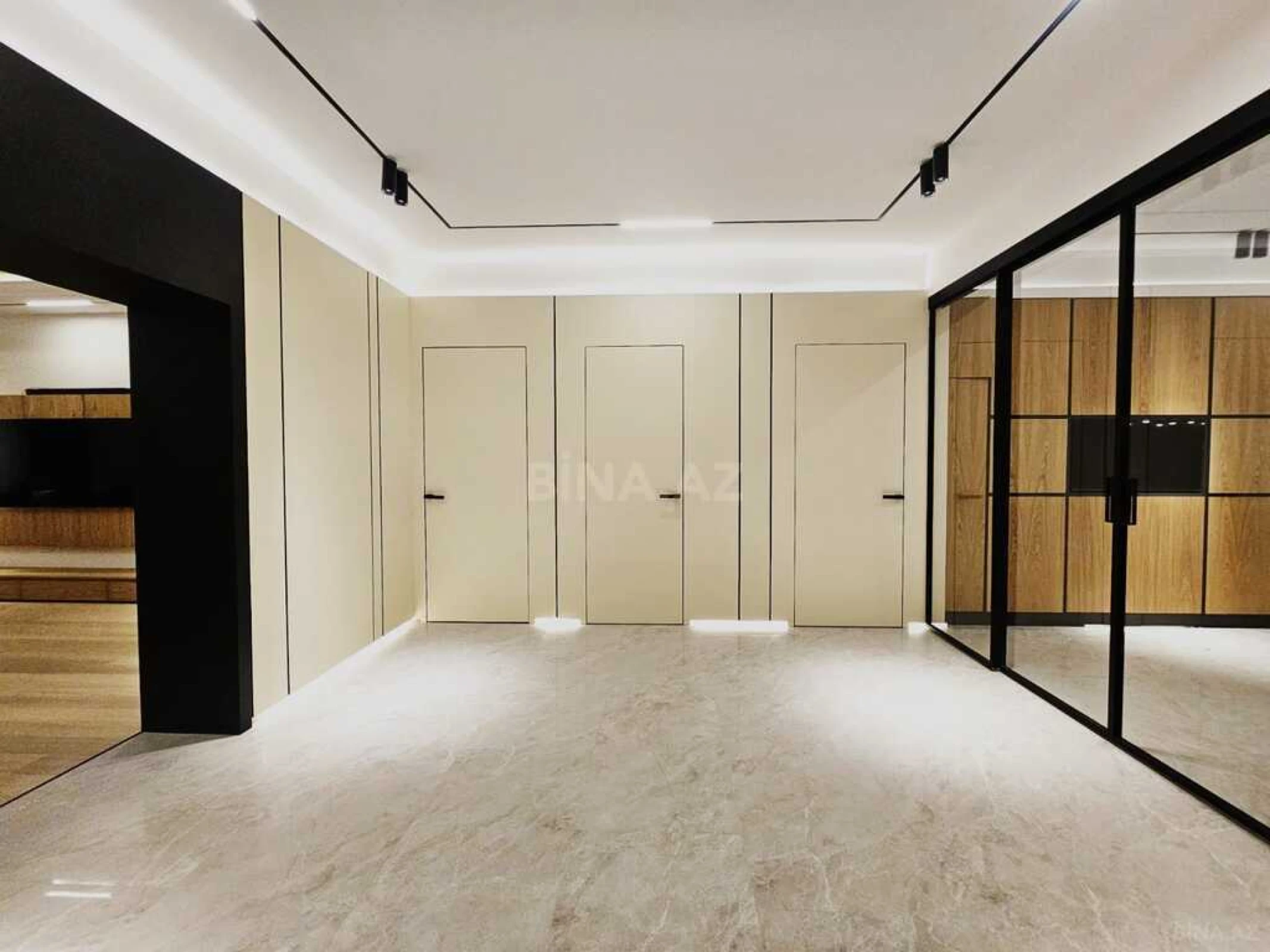 Kirayə verilir 3 otaqlı mənzil 171 m²