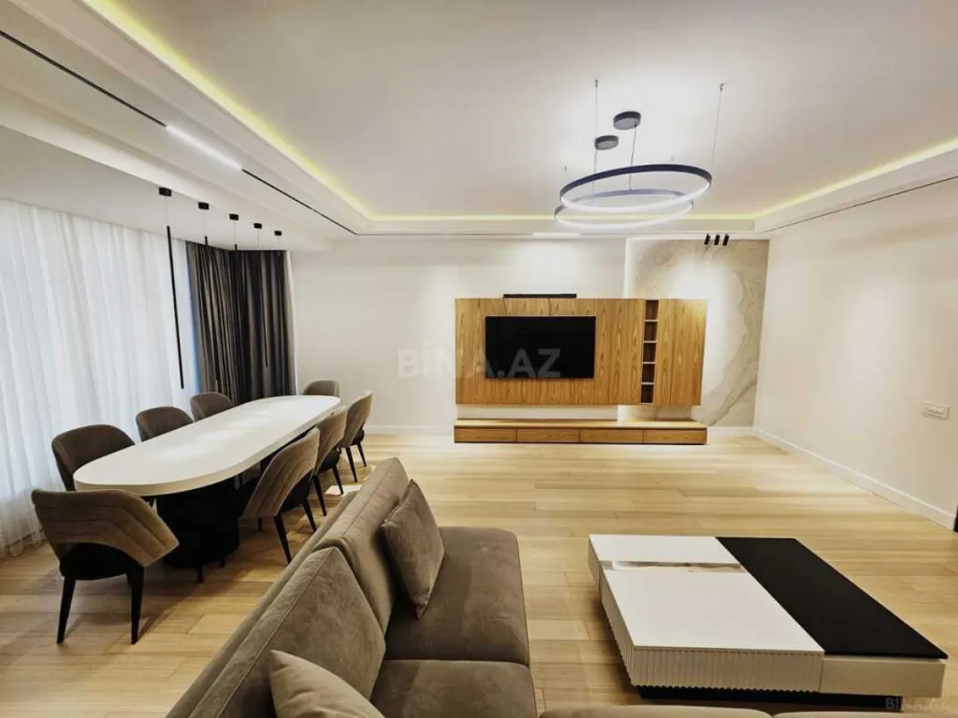 Kirayə verilir 3 otaqlı mənzil 171 m²
