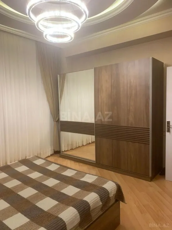Satılır 2 otaqlı mənzil 68 m²