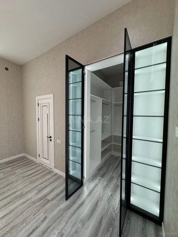 Satılır 5 otaqlı həyət evi 225 m²