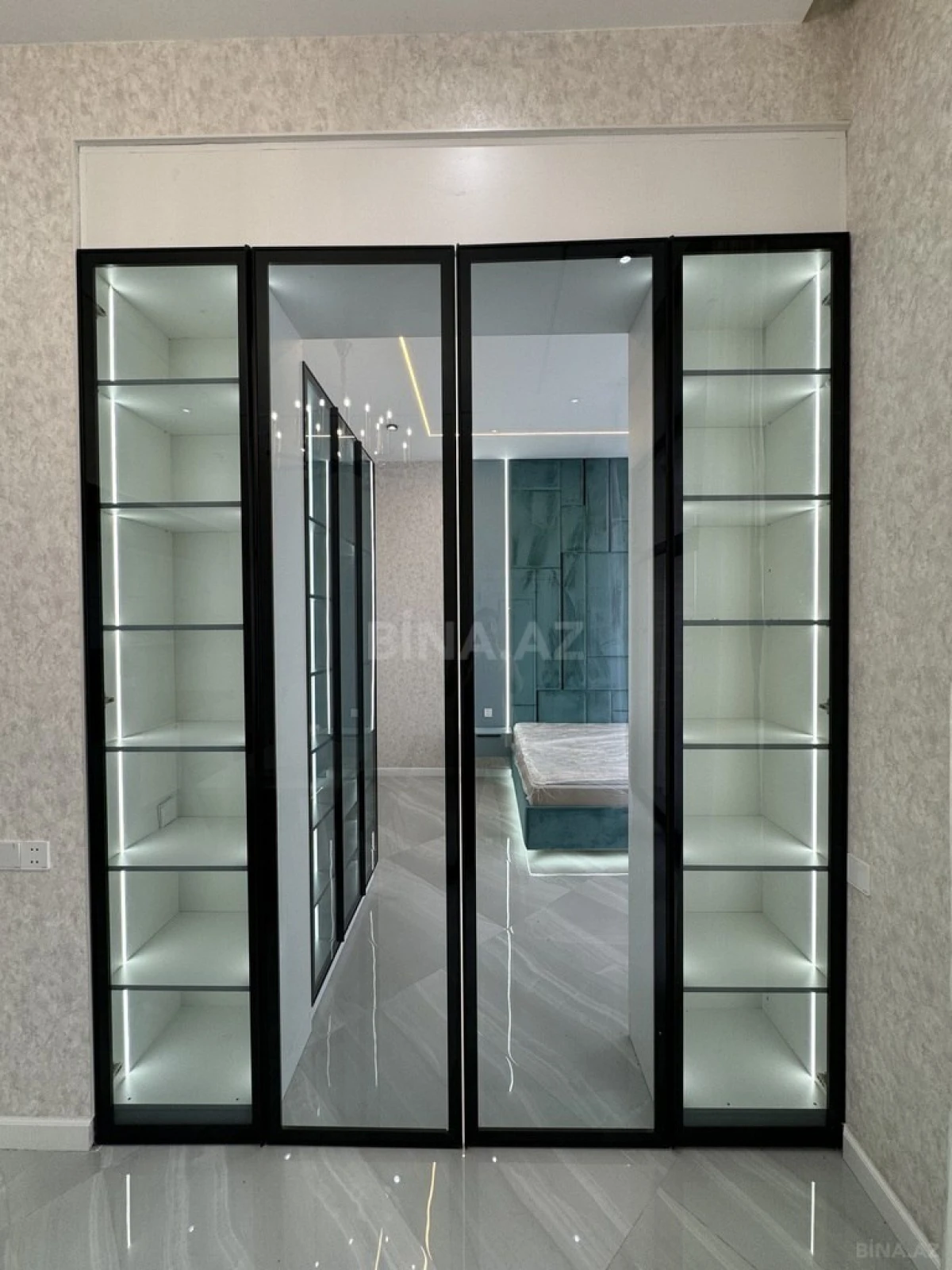 Satılır 5 otaqlı həyət evi 225 m²