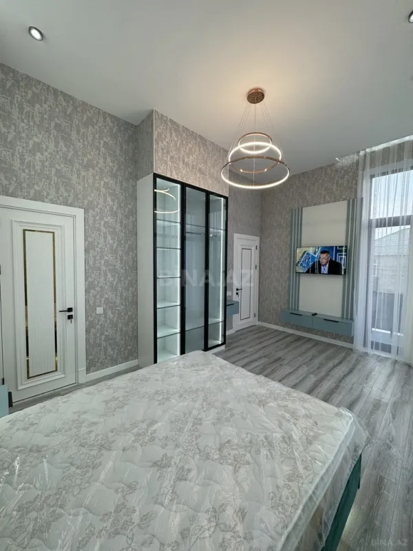 Satılır 5 otaqlı həyət evi 225 m²