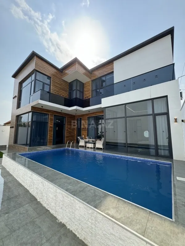 Satılır 5 otaqlı həyət evi 225 m²