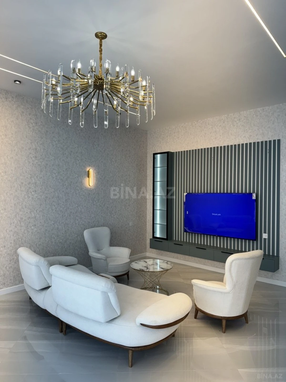 Satılır 5 otaqlı həyət evi 225 m²