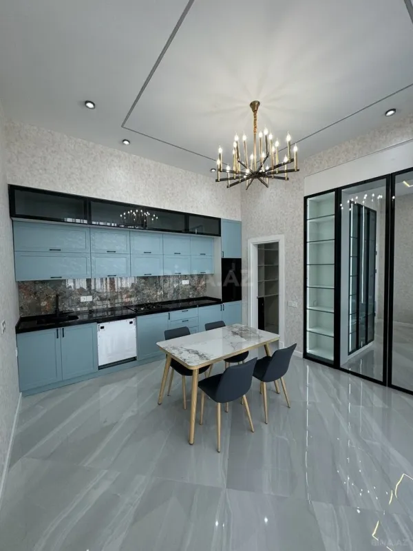 Satılır 5 otaqlı həyət evi 225 m²