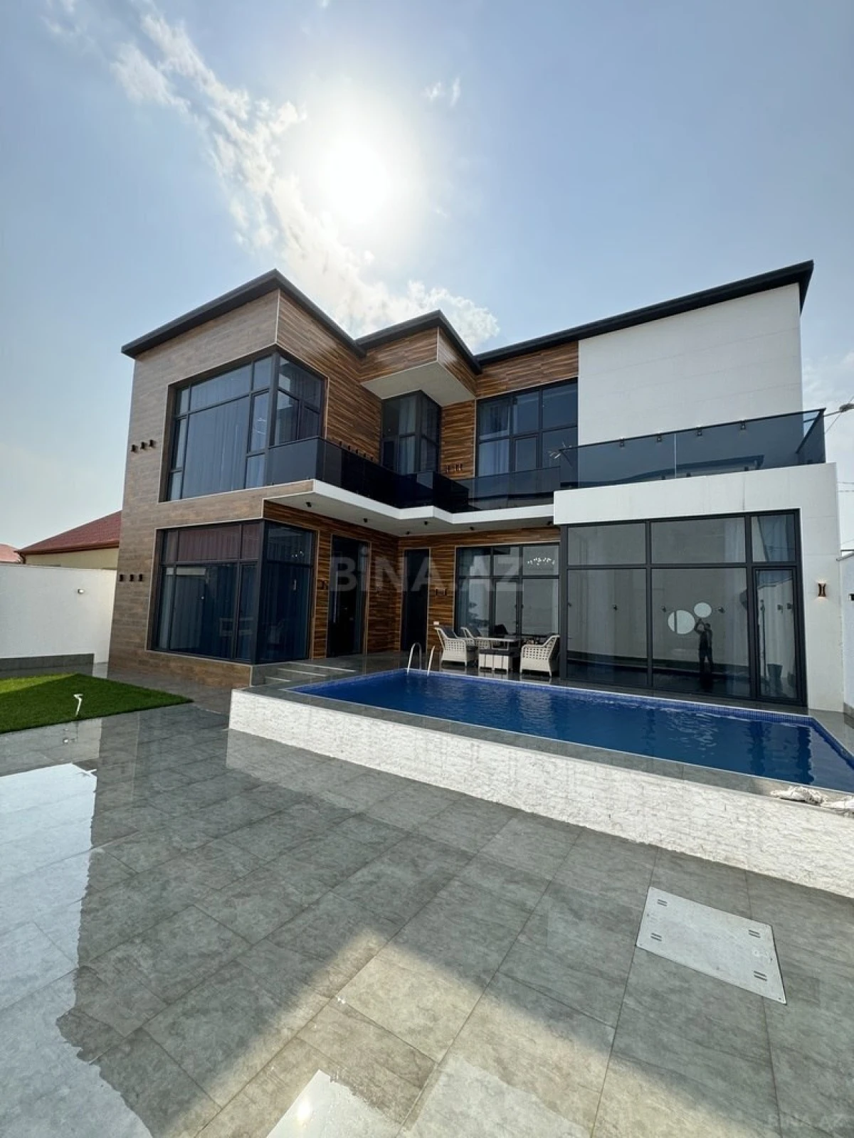Satılır 5 otaqlı həyət evi 225 m²